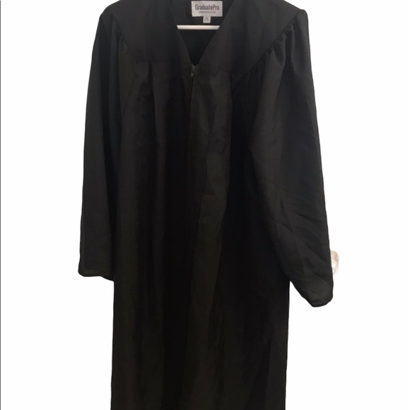 GraduatePro Other - GraduatePro 5’3/5’5 black graduation gown